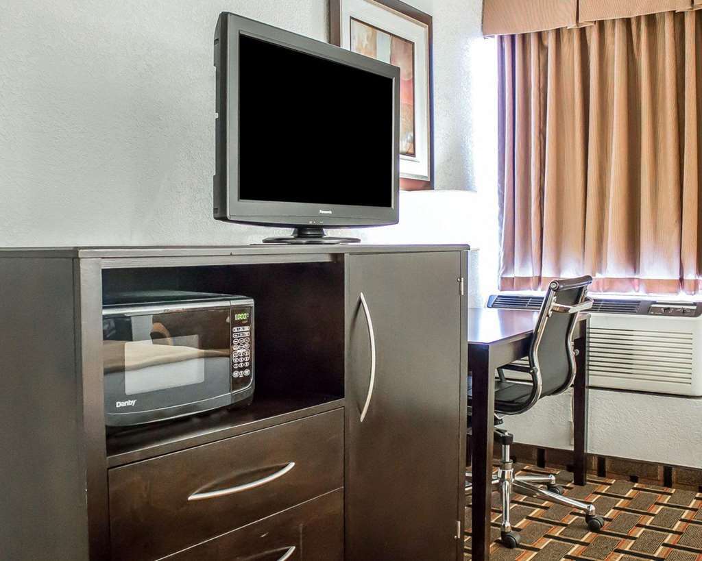 Baymont By Wyndham Scranton Dunmore Rom bilde