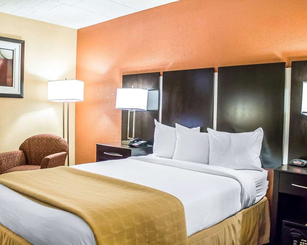 Baymont By Wyndham Scranton Dunmore Rom bilde