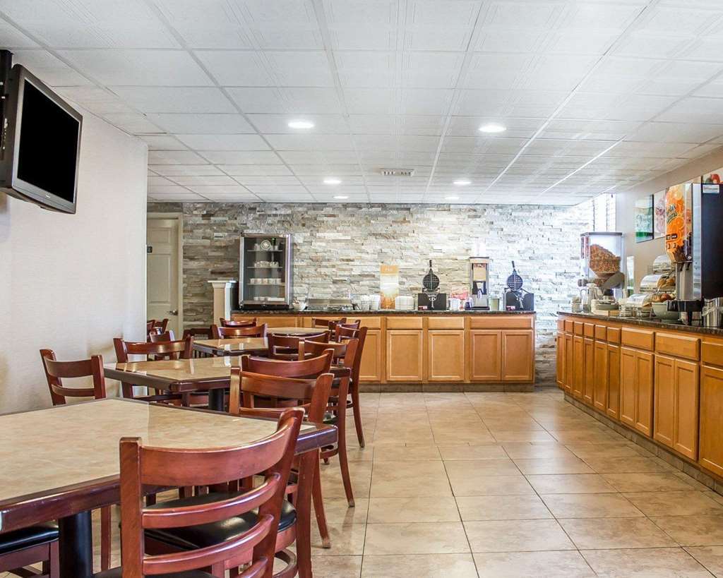 Baymont By Wyndham Scranton Dunmore Restaurant bilde